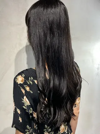 ロング Toiro中目黒所属・寄主 洸雅のヘアスタイル