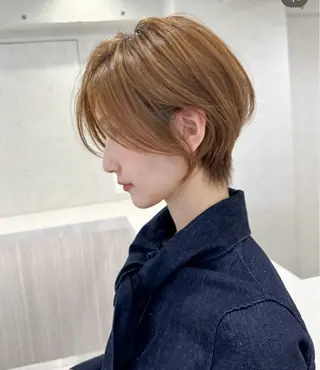 ショート グレージュ/レイヤー ふうか　渋谷のヘアスタイル