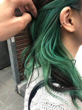 セミロング カラー 原宿サロン代表 デザインカラー伊藤卓のヘアスタイル