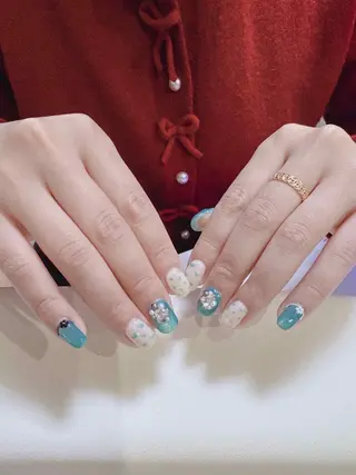 ネイル バラ ばらのネイルデザイン