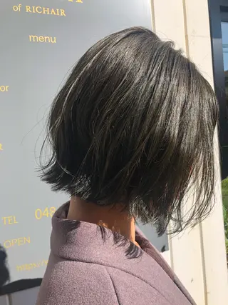 ショート カラー 井上 舞のヘアスタイル