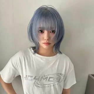ミディアム カラー ウルフとハイトーン みっちー✂️のヘアスタイル