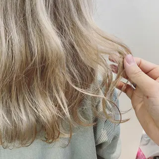 ロング カラー Le'a渋谷所属・インナーエクステ渋谷 🦋KAJIのヘアスタイル