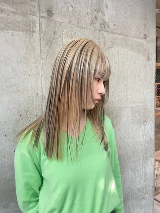 ロング 🫧ハイライトカラー 🫧 𝓜𝓘𝓤のヘアスタイル