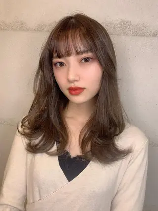 セミロング カラー 透明感/オリーブ/ グレージュ/YUKAのヘアスタイル