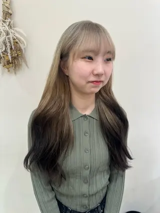 ロング カラー タイトボブ個性派カラ ーAKANEのヘアスタイル