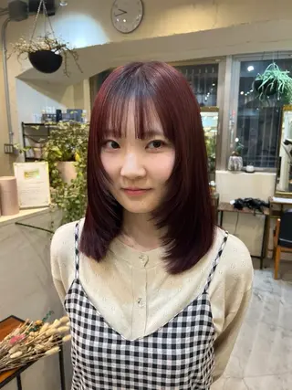 ミディアム 韓国レイヤーカット/ ハイトーン/マアヤのヘアスタイル