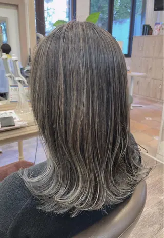 セミロング カラー 尚平 40代からの 髪質改善専門のその他イメージ