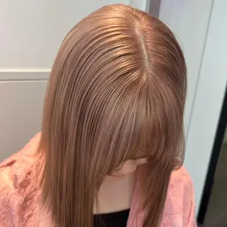 セミロング カラー 🌼動き×透明感🩵 ハイトーン/ナナのヘアスタイル