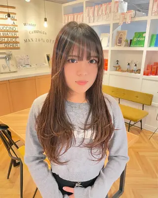 ロング カラー Ogata Marinaのヘアスタイル