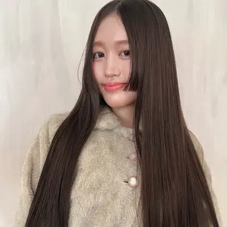 ロング カラー SALOWIN四条河原町所属・市場 優梨のヘアスタイル