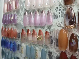 ネイル Lilvera所属・中村 春菜のネイルデザイン