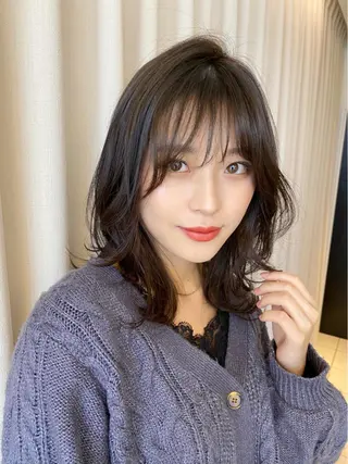 セミロング ノンダメージ⭐️ 透明感カラー中田七菜のヘアスタイル