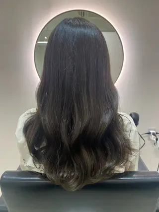 セミロング カラー 韓国🇰🇷艶髪 ケアカラーSHURIのヘアスタイル
