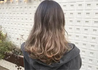 セミロング カラー 🌈髪質改善カラーの 🌈坂本侑樹のヘアスタイル