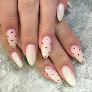 ネイル Platluce. AINAのネイルデザイン