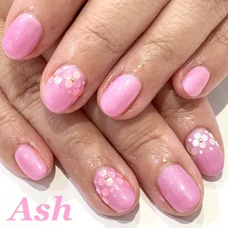 ネイル 🩵NORIKO 上品ネイルが得意🩵のネイルデザイン