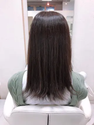 セミロング 阿部 美咲のヘアスタイル