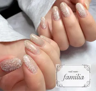 ネイル -nailroom- familiaのネイルデザイン