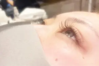 マツエク・マツパ 𝐑𝐮𝐧𝐚❤︎ ワンホンの眉毛・アイブロウイメージ