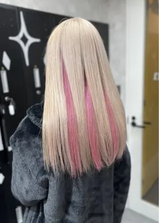 カラー のん🎀ハイトーン/ レイヤーカット🐳のヘアスタイル