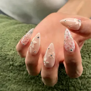 ネイル MHR nailのネイルデザイン