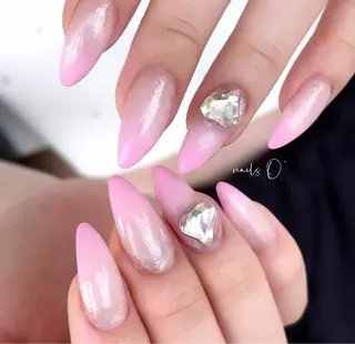 ネイル 大人可愛いネイル🎗 Hinaのネイルデザイン