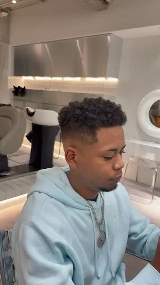 ショート メンズ MEN’S SALON HAVANA所属・渋谷/スパイキー ショート/パーマ千尋のヘアスタイル