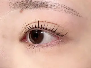 マツエク・マツパ スタイリスト兼 アイリストyuikaのヘアスタイル