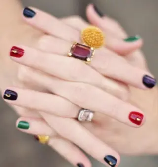 ネイル ゲン レイカのネイルデザイン