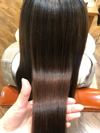 ロング カラー ヘアアレンジ 🕊鈴木李歩🤍 /似合わせカットのヘアスタイル