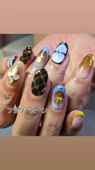 ネイル フラワー ムーンのネイルデザイン