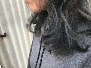 カラー tatsumi/ボブ ウルフ/レイヤーのヘアスタイル