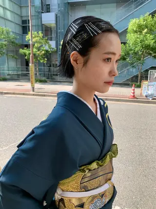 ショート LOREN＋透明感 オリーブhirokoのヘアスタイル