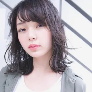 ミディアム カラー パーマ ヘアアレンジ お気に入り数2.2万 🏆SHO🏆のヘアスタイル