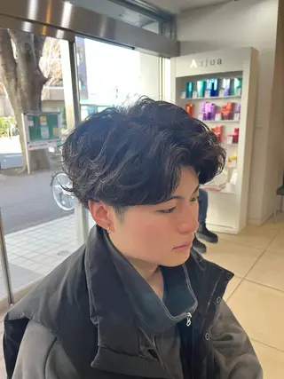 ショート パーマ メンズ 韓国風メンズ/毛流れ ヘアなら須田龍世のヘアスタイル