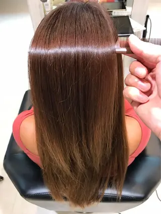 ロング ヤマモト ミナミのヘアスタイル