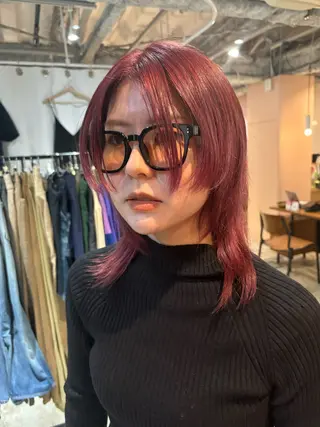 ミディアム カラー Hayashi Shioriのヘアスタイル