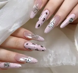 ネイル Pure&Rich Nailのネイルデザイン