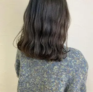 ミディアム カラー 透けるカラー💐 maeのヘアスタイル