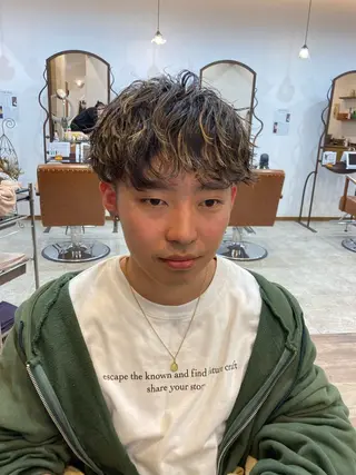 ショート カラー パーマ メンズ カット特化型 美容師/栗本のヘアスタイル