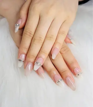 ネイル Elegance Nail所属・Elegance Nail本厚木店舗のネイルデザイン
