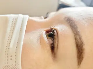 マツエク・マツパ 関口 友菜のヘアスタイル