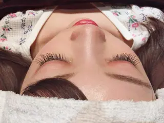 カラー マツエク・マツパ 透明感カラー💖 Stylist佐藤澪のマツエク・マツパデザイン