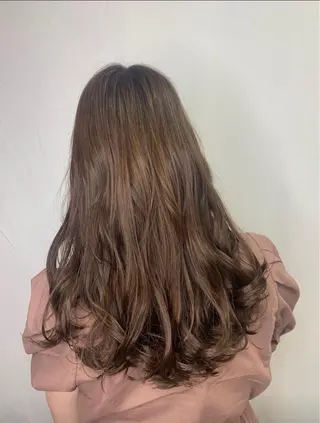 ロング 透明感ブラウンカラー 🫧レイヤー🩰好実のヘアスタイル