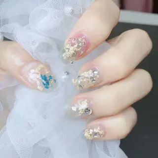 ネイル 高木 維麗絲のネイルデザイン