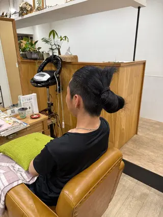 ロング 土井 智哉のヘアスタイル