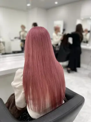 カラー 名古屋ムラ修正 ハイトーンのヘアスタイル