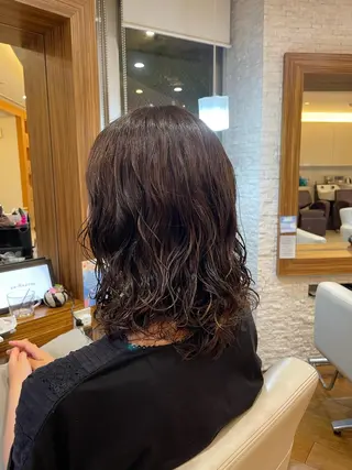 ミディアム パーマ 本多 美羽のヘアスタイル