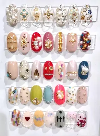 ネイル MAXKELLY YUASAのネイルデザイン